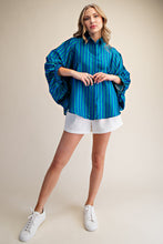 Load image into Gallery viewer, Aura Oversized Shirt - Green/Blue

