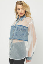 Cargar imagen en el visor de la galería, Organza Button Down Blouse
