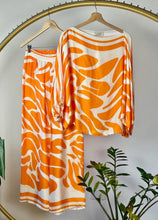 Load image into Gallery viewer, Stamp Satin Blouse
