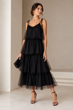 Cargar imagen en el visor de la galería, Mesh Polka-Dot Midi Dress
