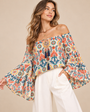 Cargar imagen en el visor de la galería, Printed Woven Off Shoulder Top
