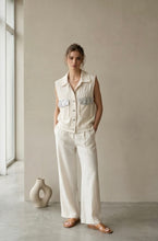 Load image into Gallery viewer, Linen Vest

