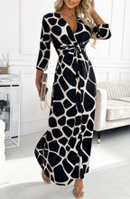Cargar imagen en el visor de la galería, Maxi Dress Black
