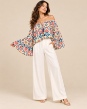 Cargar imagen en el visor de la galería, Printed Woven Off Shoulder Top
