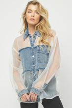 Cargar imagen en el visor de la galería, Organza Button Down Blouse
