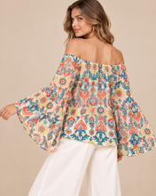 Cargar imagen en el visor de la galería, Printed Woven Off Shoulder Top
