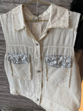 Load image into Gallery viewer, Linen Shorts with Sequins Heart
