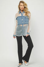 Cargar imagen en el visor de la galería, Organza Button Down Blouse
