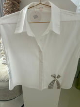 Cargar imagen en el visor de la galería, Ribbed Rhinestone Pearl Detail Top

