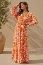 Cargar imagen en el visor de la galería, Polka Dot Maxi Fashion Dress
