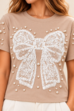 Cargar imagen en el visor de la galería, Boho Bow Beige Shirt
