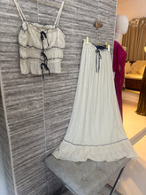 Load image into Gallery viewer, SET - Beige Top &amp; Skirt
