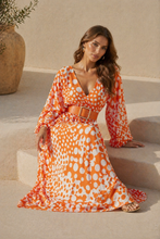 Cargar imagen en el visor de la galería, Polka Dot Maxi Fashion Dress
