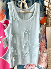 Cargar imagen en el visor de la galería, Satin Bow Sleeveless Light Blue Tank Top
