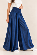 Cargar imagen en el visor de la galería, Denim Palazzo
