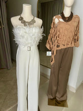 Cargar imagen en el visor de la galería, Basic Top w/ Holed Coverall Top
