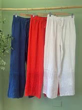 Load image into Gallery viewer, Linen Pant w/ Sangallo
