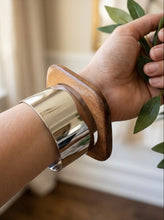 Load image into Gallery viewer, Wood &amp; Silver Bangle Bracelet Set
