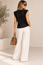 Cargar imagen en el visor de la galería, Eyelet Top
