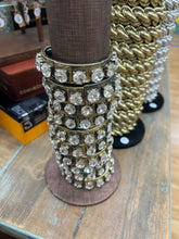 Cargar imagen en el visor de la galería, Wide Clear Crystal Bracelet
