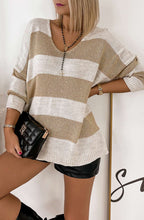 Cargar imagen en el visor de la galería, Shimmer Knitted Sweater
