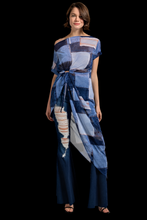 Cargar imagen en el visor de la galería, Mesh Denim Print Tunic
