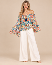 Cargar imagen en el visor de la galería, Printed Woven Off Shoulder Top
