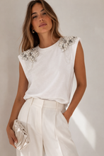 Cargar imagen en el visor de la galería, Shoulder Pads T Shirt
