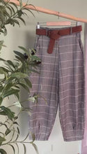 Load and play video in Gallery viewer, Vintage Tartan Pants - Escoces
