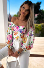 Load image into Gallery viewer, Xenia Floral Cropped Top
