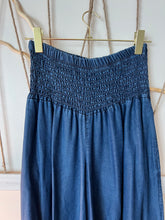 Cargar imagen en el visor de la galería, Denim Palazzo
