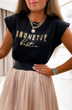 Cargar imagen en el visor de la galería, BRUNETTE bestie T-Shirt
